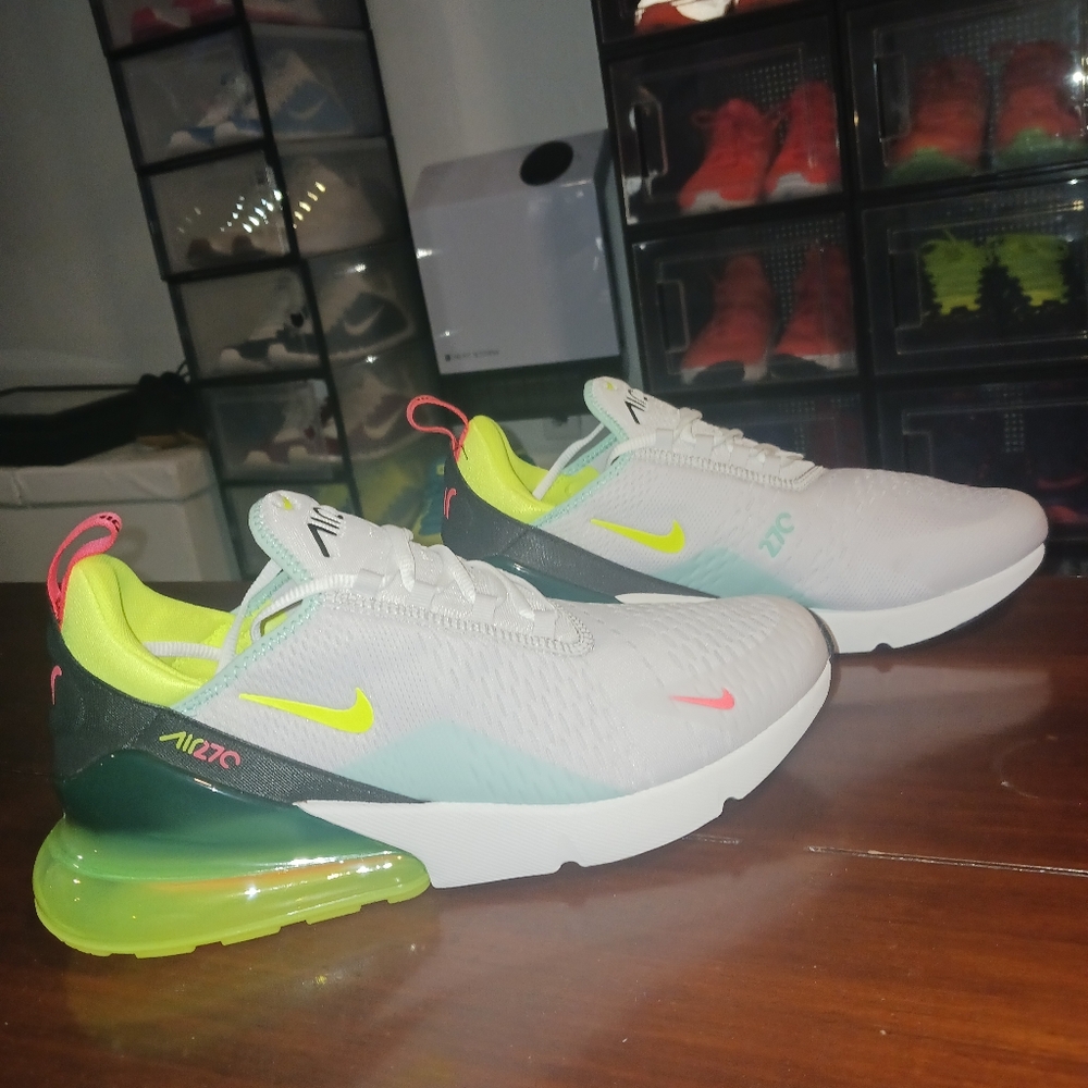 Men's Nike 270